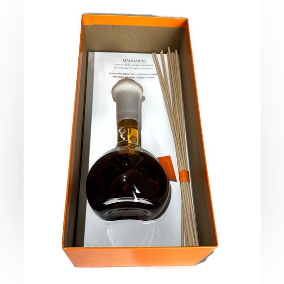 NWOT Banana Republic Mandarin Diffuser, comes with 12 oz, 340g. - Picture 5 of 9